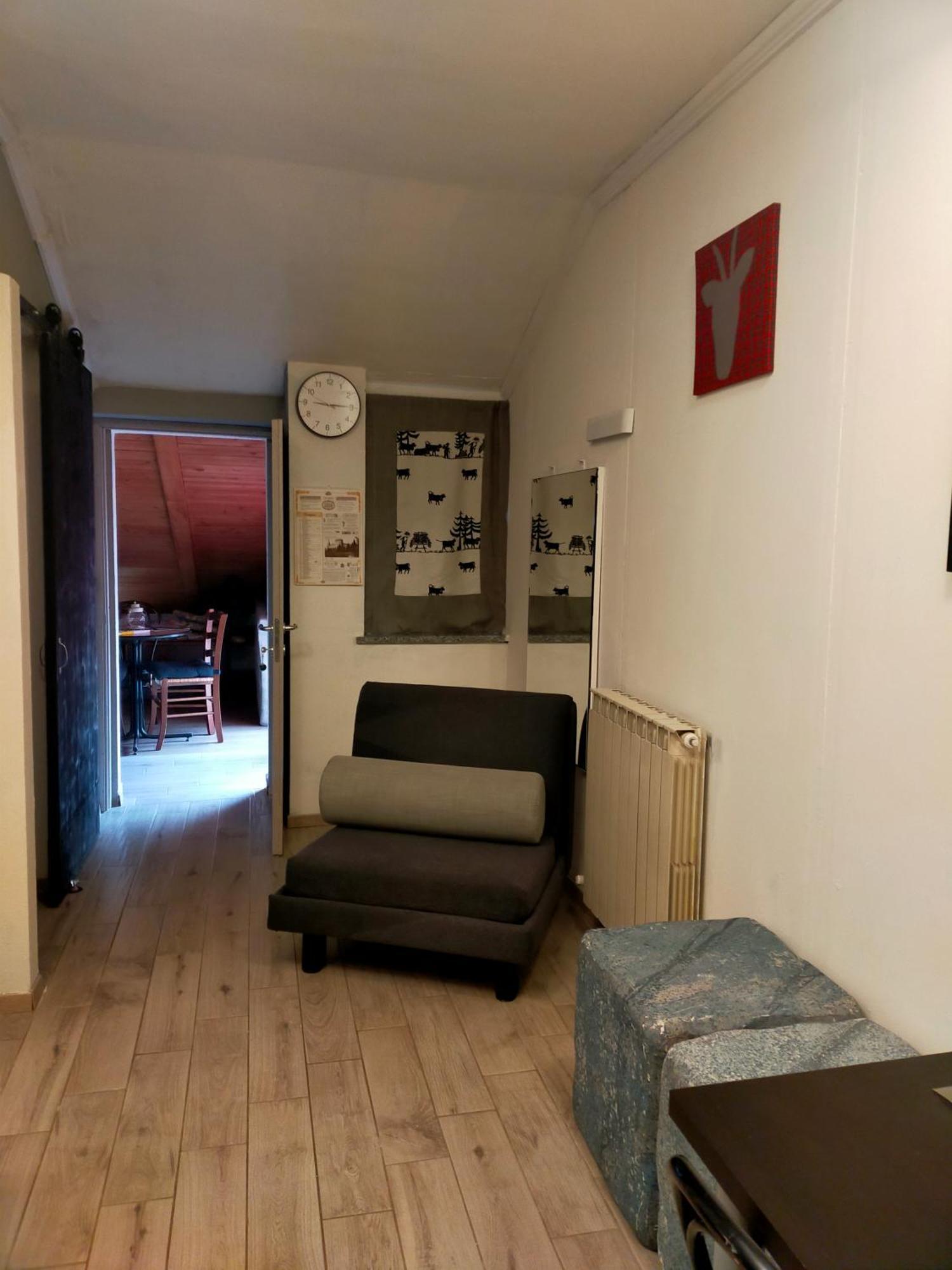 Rosa Bianca Hotel Quart Ngoại thất bức ảnh